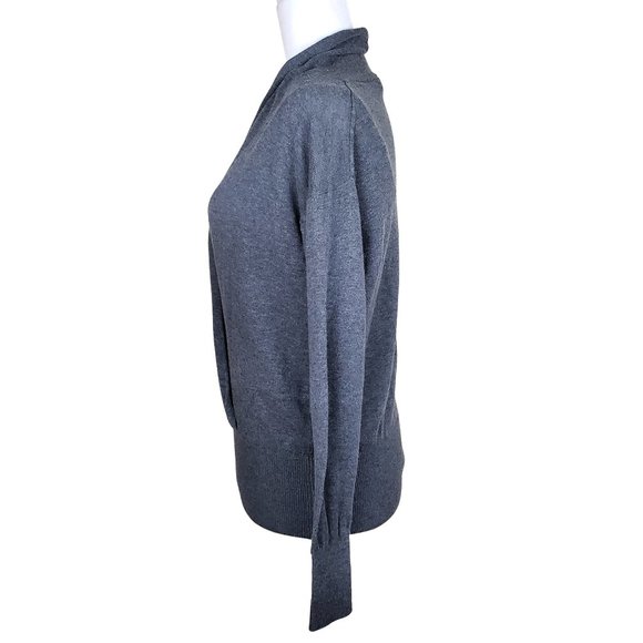 GAP Factory Faux Wrap Long Sleeve Gray V-Neck Sweater Women's Small - Picture 4 of 9